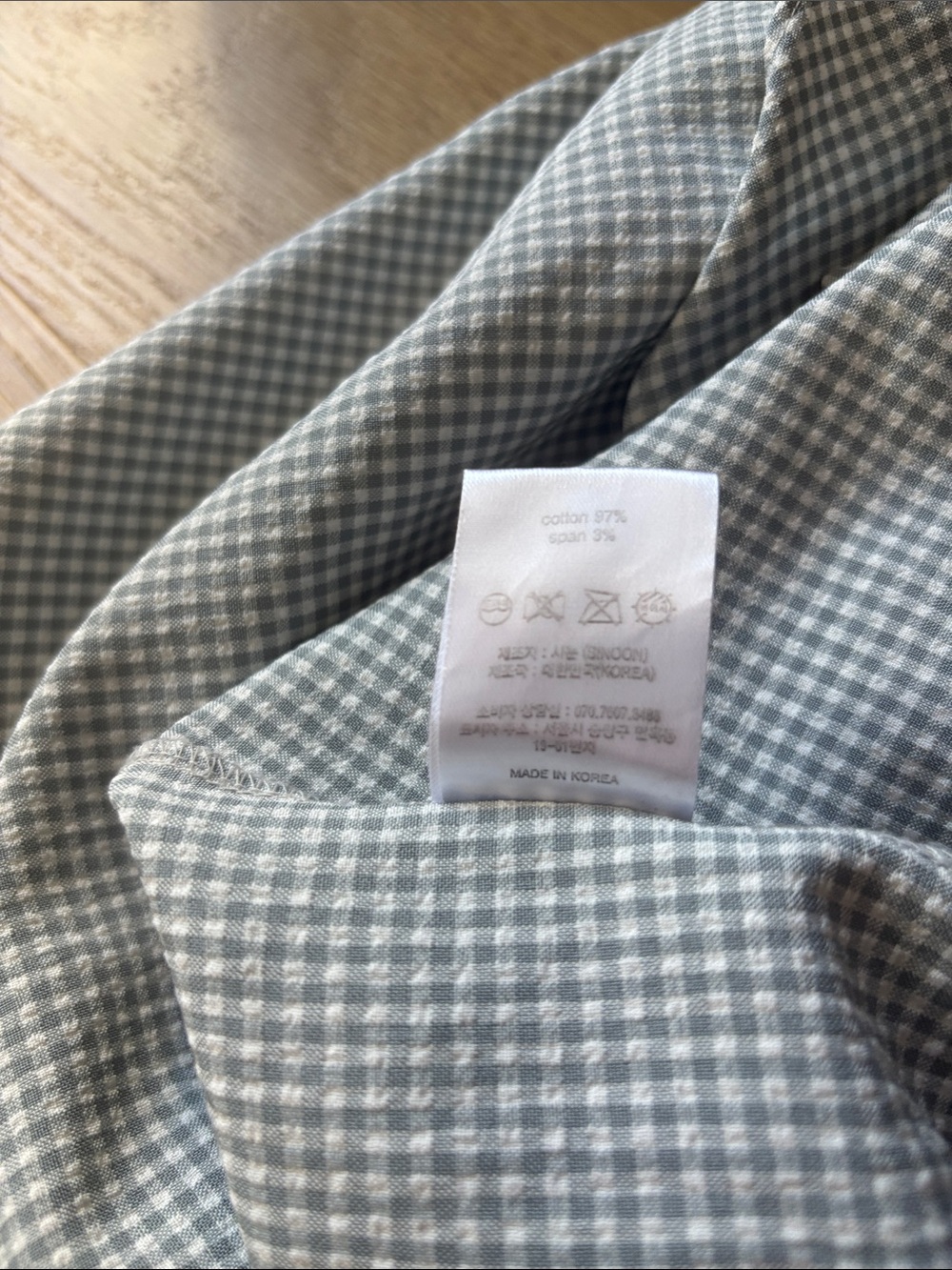 Asymmetrical off-shoulder Gingham Tie-Shoulder Top in Light Gray - Picture 4 of 4
